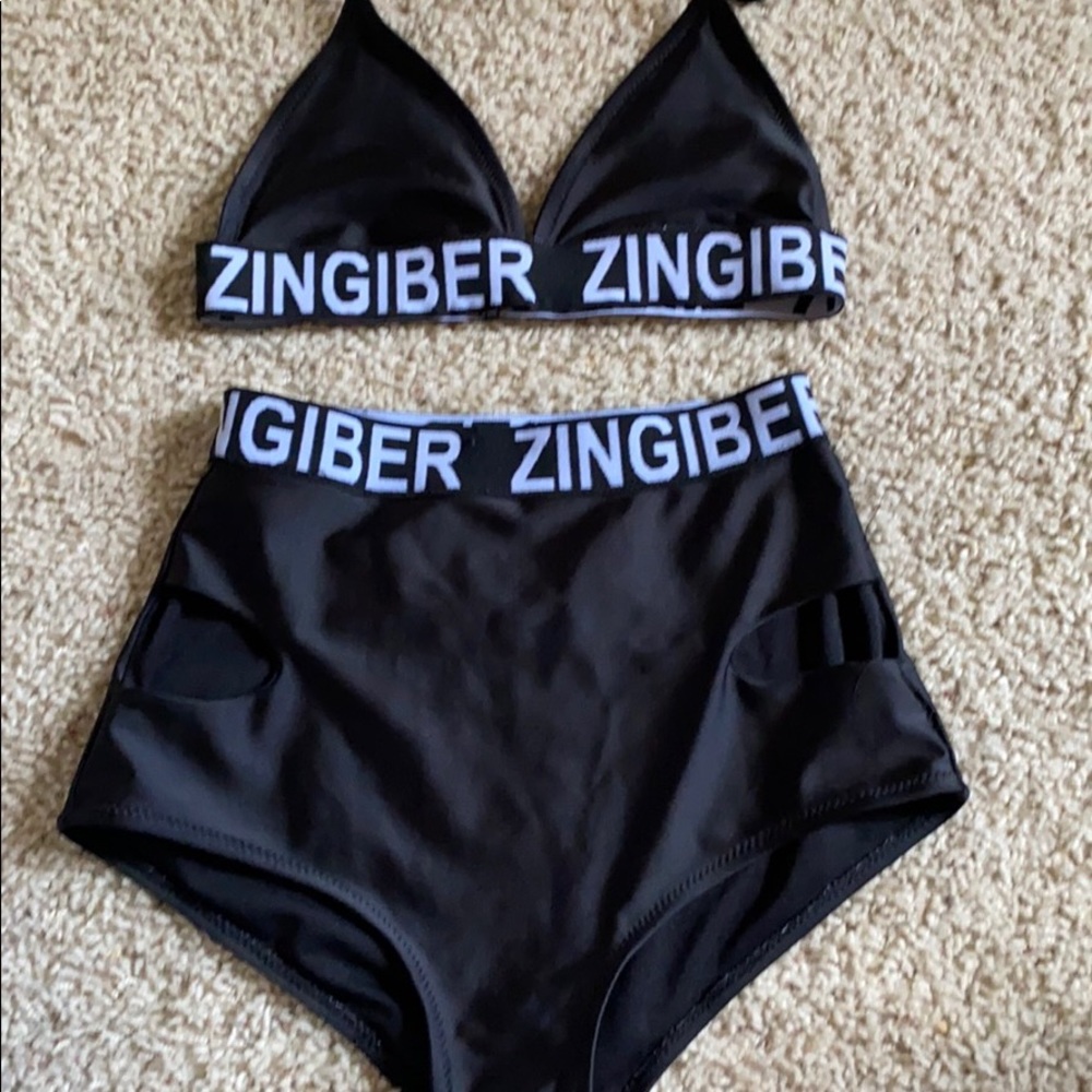 Trendy bikini set